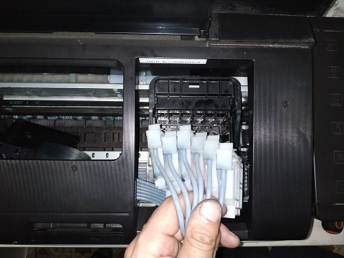 Снятые картриджи принтера Epson L800
